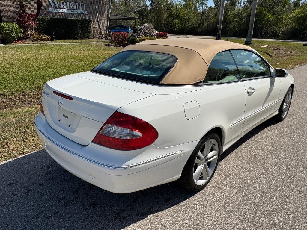 2006 Mercedes-Benz CLK-Class CLK350 photo