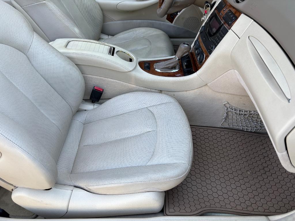 2006 Mercedes-Benz CLK-Class CLK350 photo