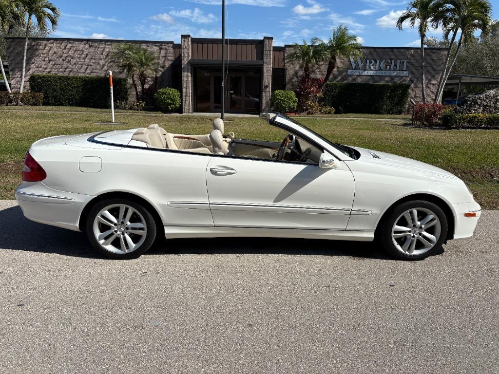 2006 Mercedes-Benz CLK-Class CLK350 photo