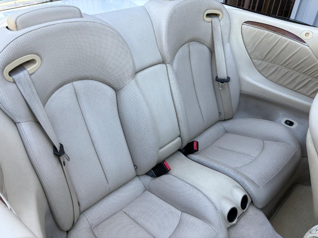 2006 Mercedes-Benz CLK-Class CLK350 photo