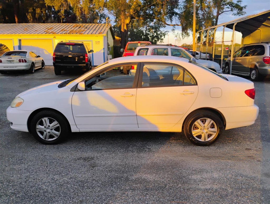2003 Toyota Corolla CE photo