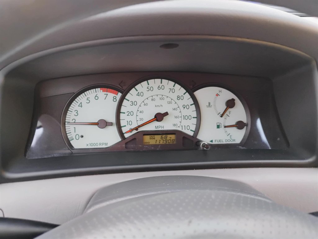 2003 Toyota Corolla CE photo