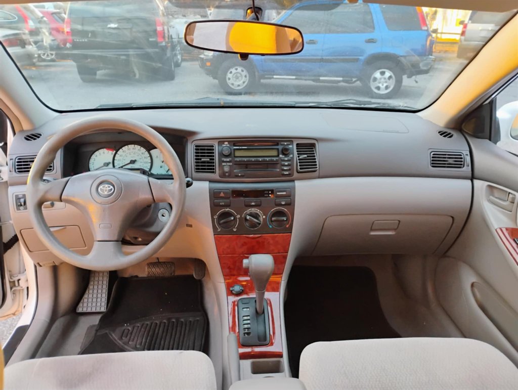 2003 Toyota Corolla CE photo