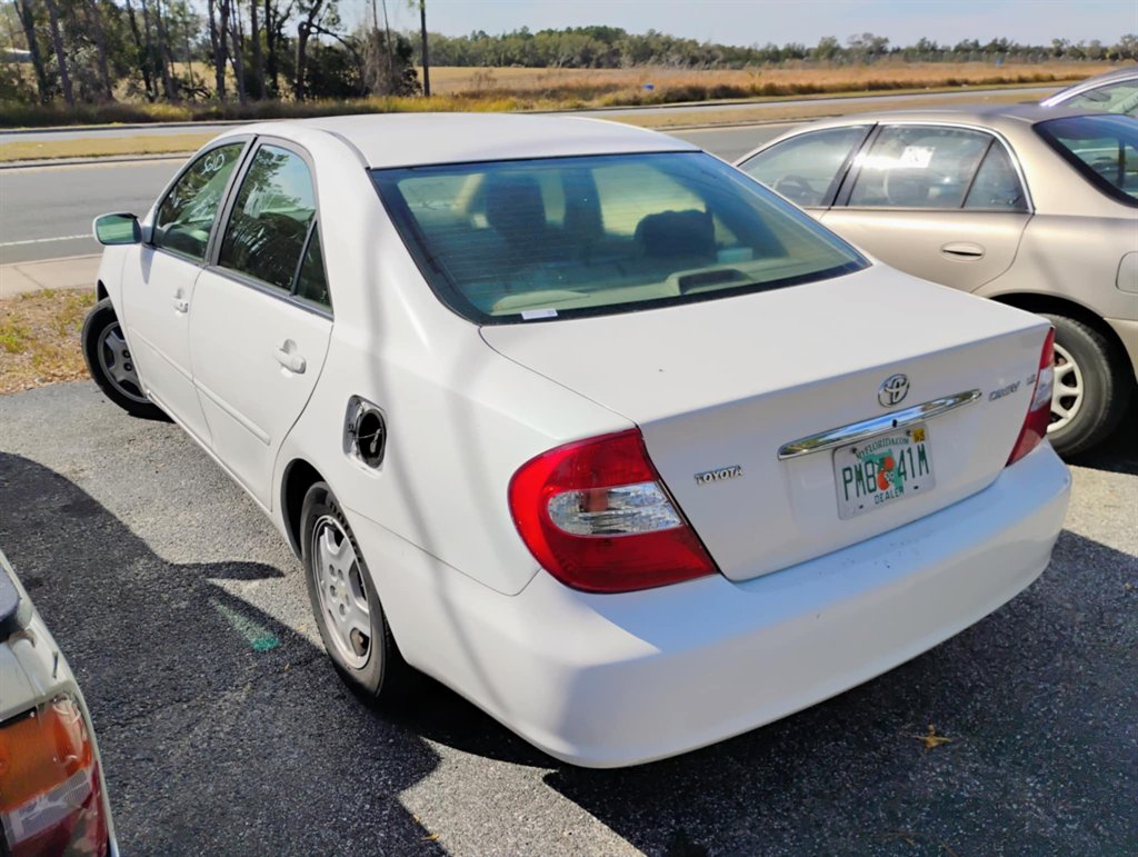 2003 Toyota Camry LE V6 photo