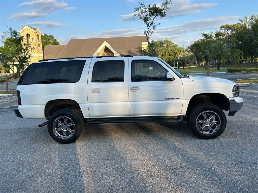 2003 GMC Yukon XL 1500 photo