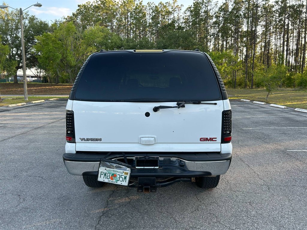2003 GMC Yukon XL 1500 photo