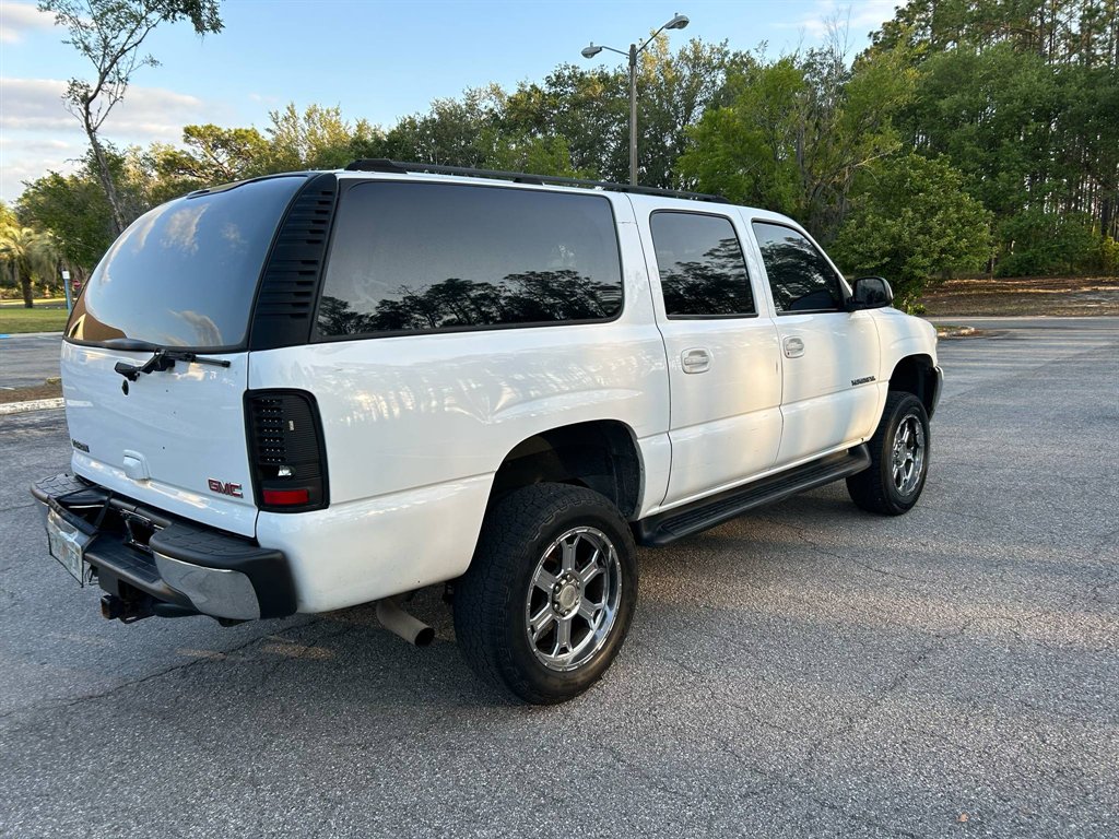 2003 GMC Yukon XL 1500 photo