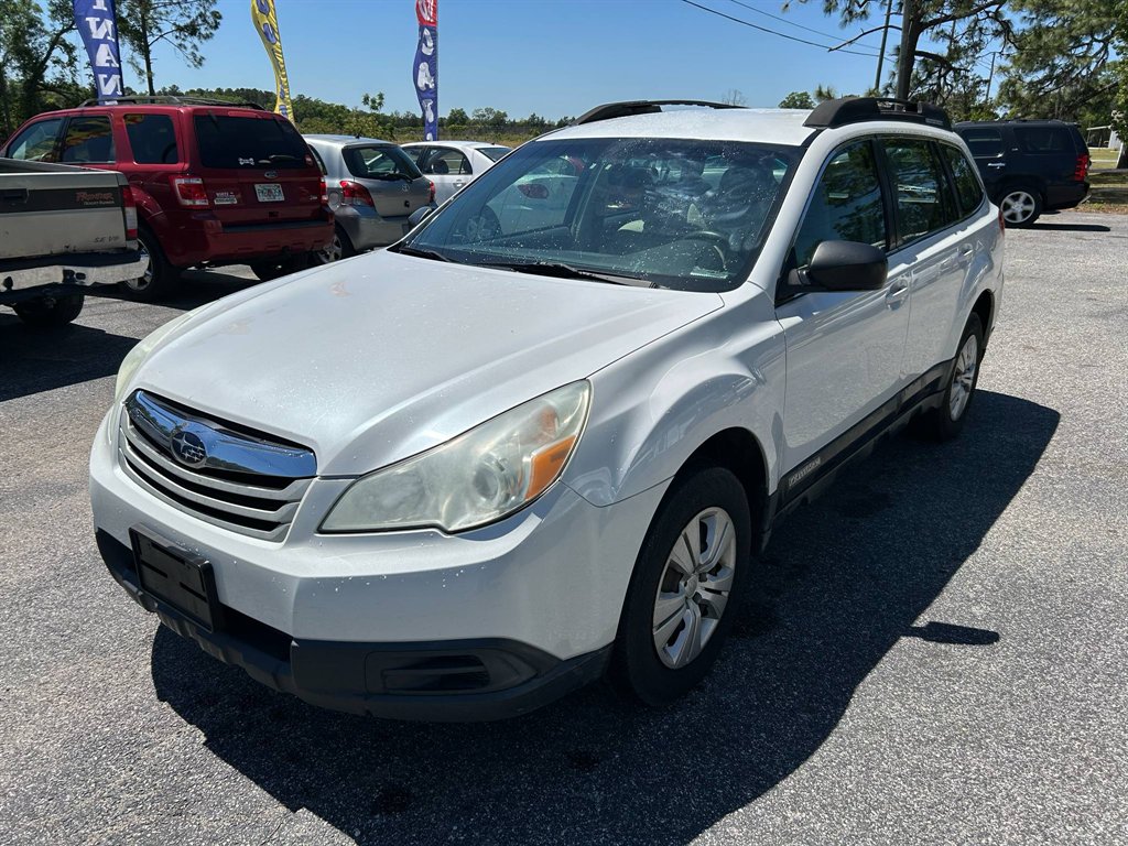 2011 Subaru Outback 2.5i photo