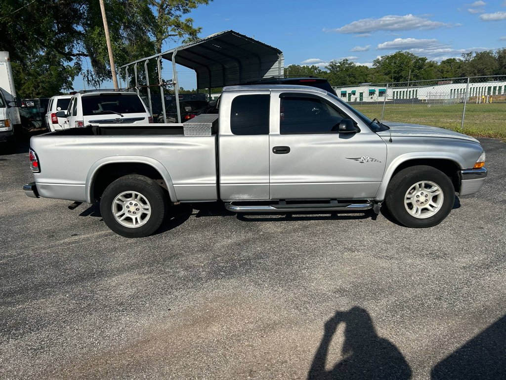2003 Dodge Dakota SLT photo