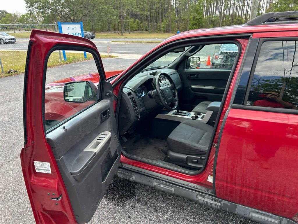 2011 Ford Escape XLT photo