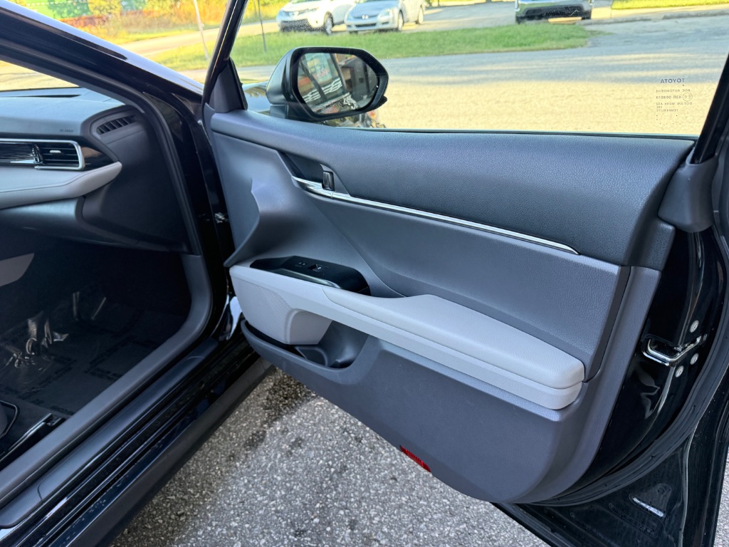 2020 Toyota Camry - $16,995