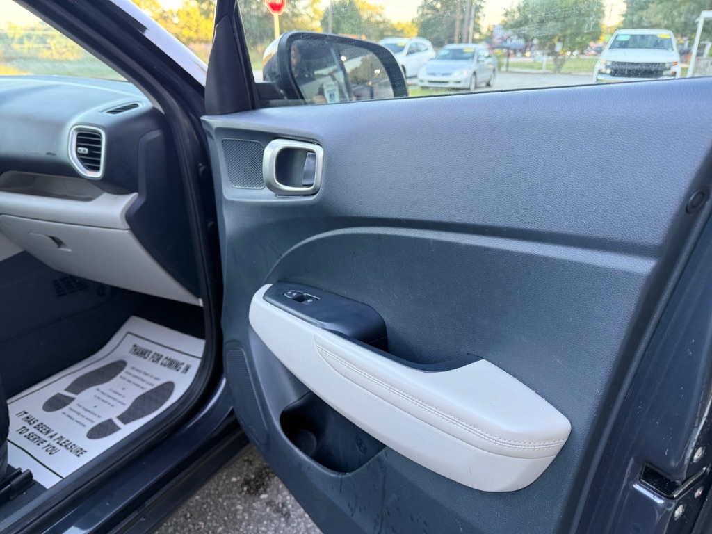 2024 Hyundai Venue - $13,995