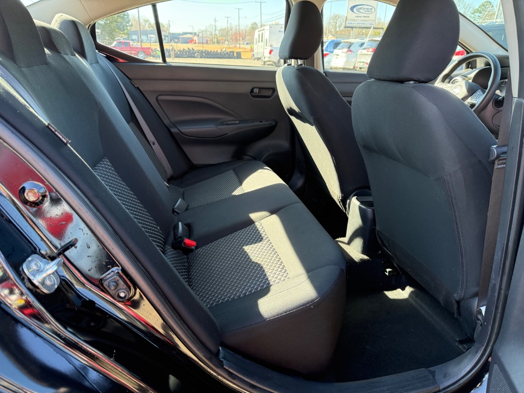 2021 Nissan Versa S photo