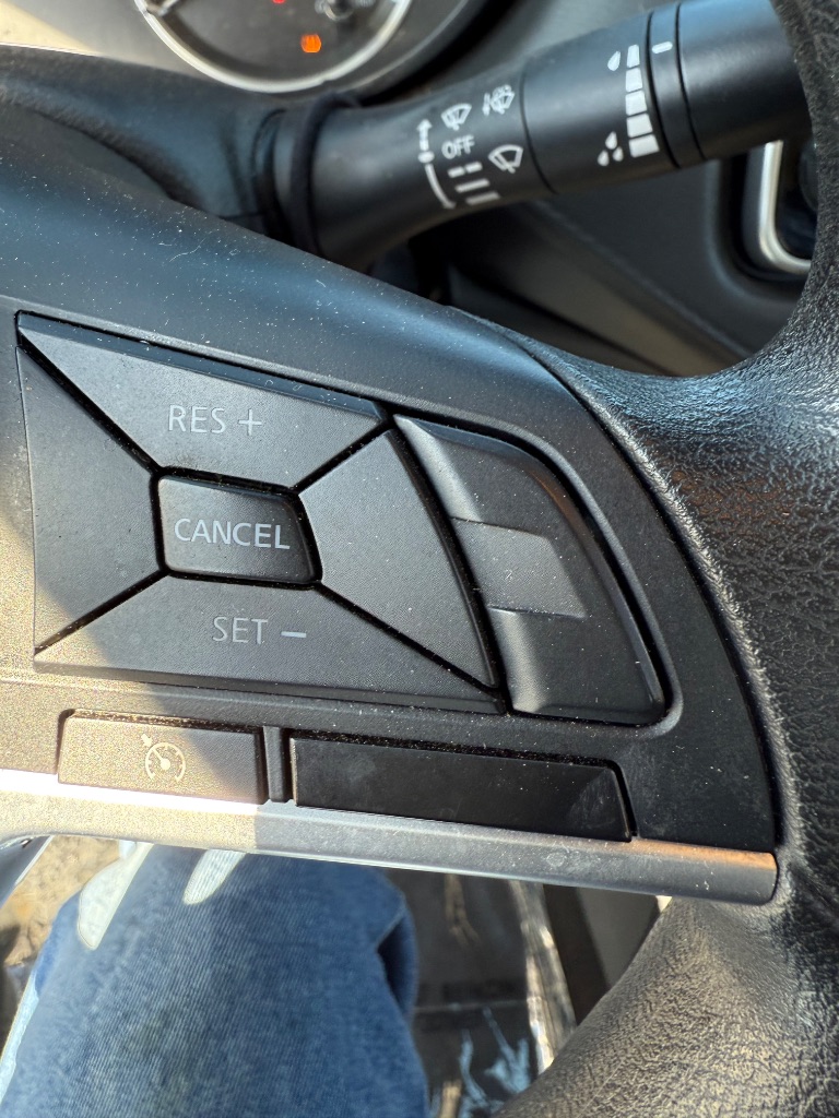 2021 Nissan Versa S photo