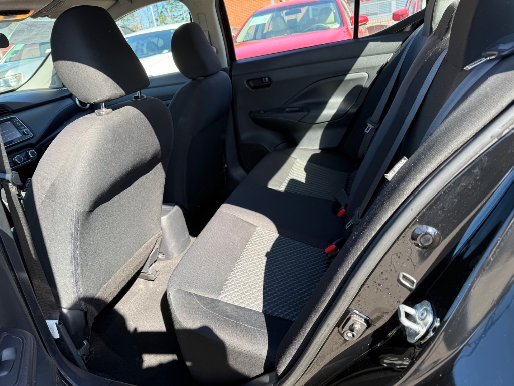 2021 Nissan Versa S photo