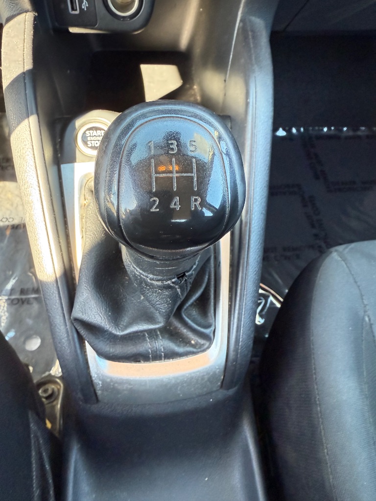 2021 Nissan Versa S photo