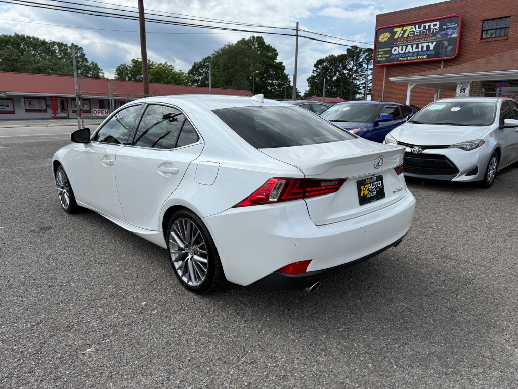 2016 Lexus IS 00t photo