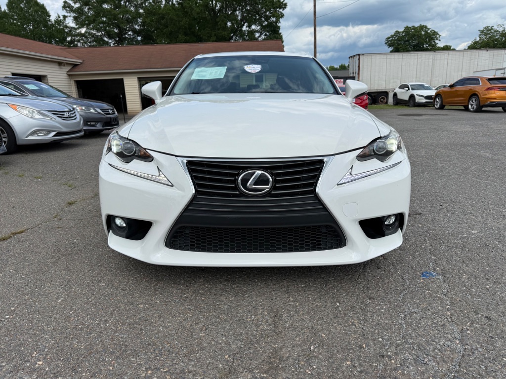2016 Lexus IS 00t photo