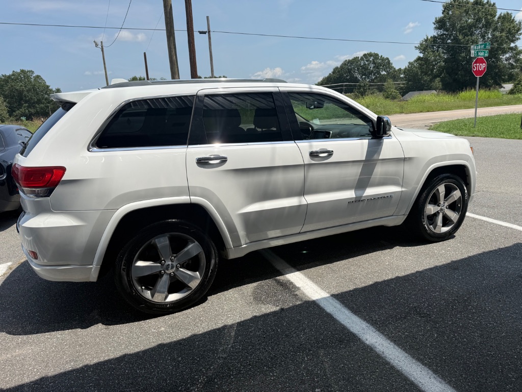 2015 Jeep Cherokee - $10,995