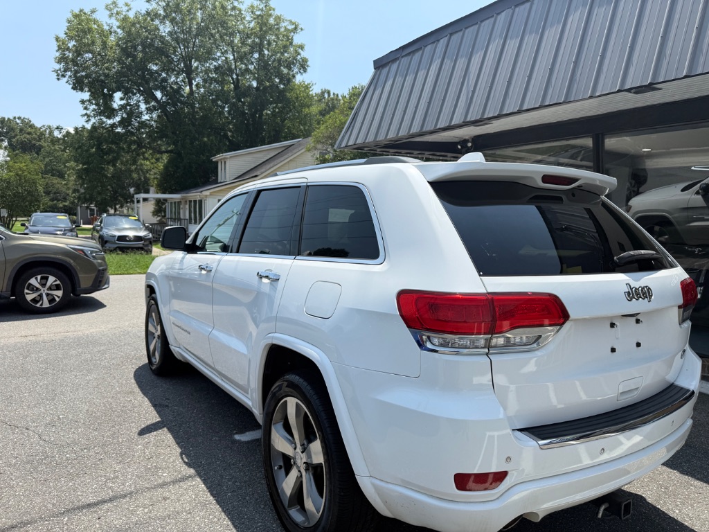 2015 Jeep Cherokee - $10,995