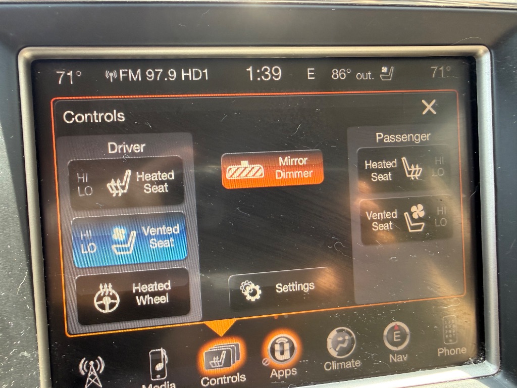 2015 Jeep Cherokee - $10,995