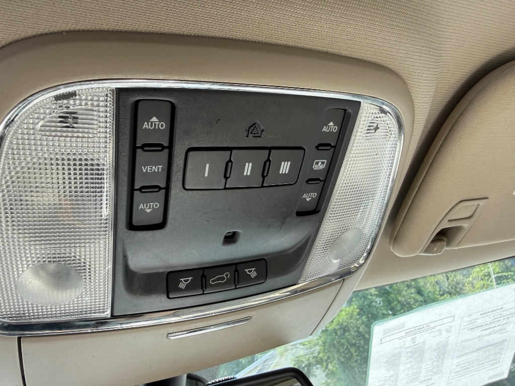 2015 Jeep Cherokee - $10,995