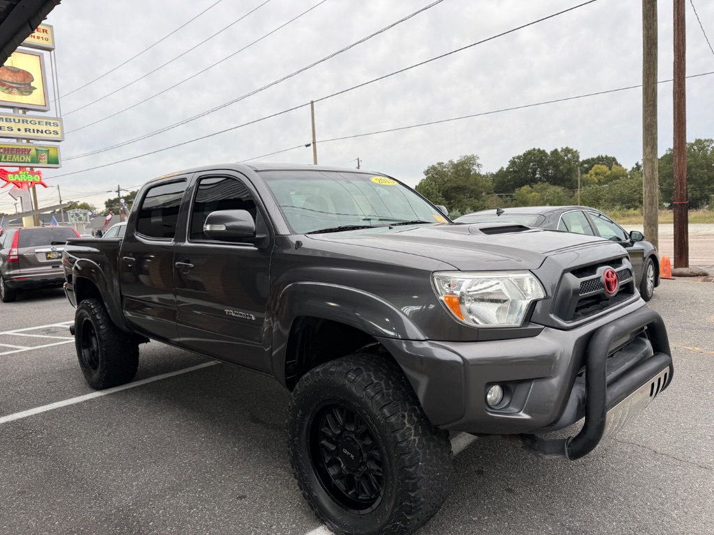 2015 Toyota Tacoma - $21,995