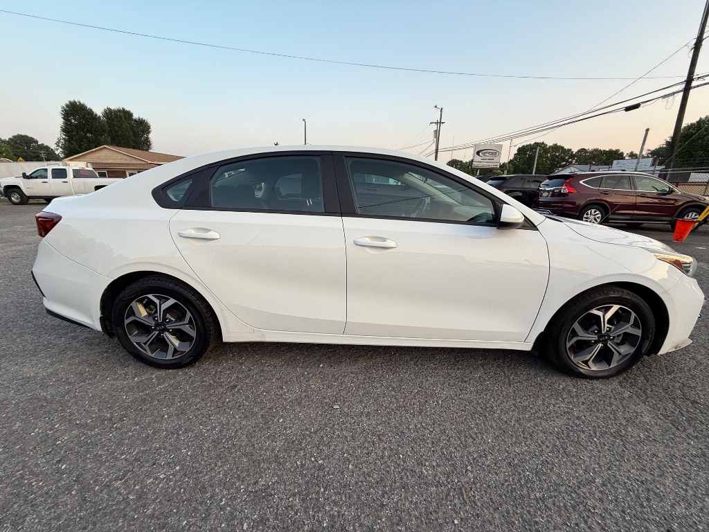 2020 Kia Forte LXS photo