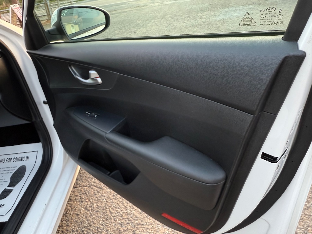 2020 Kia Forte LXS photo