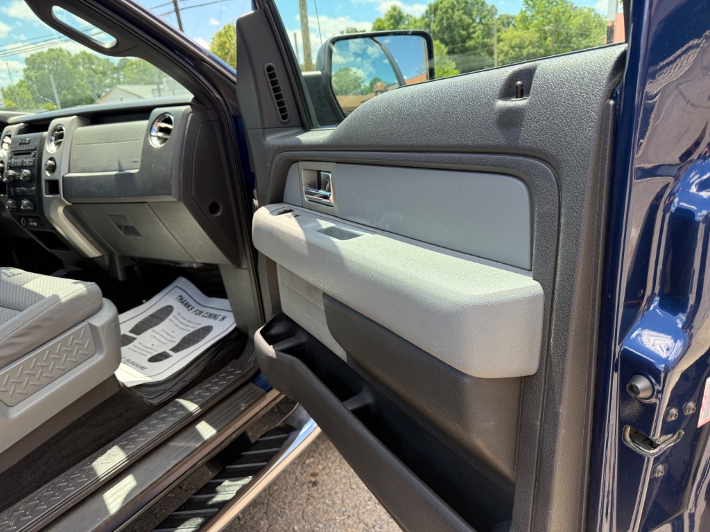 2011 Ford F-150 XL photo