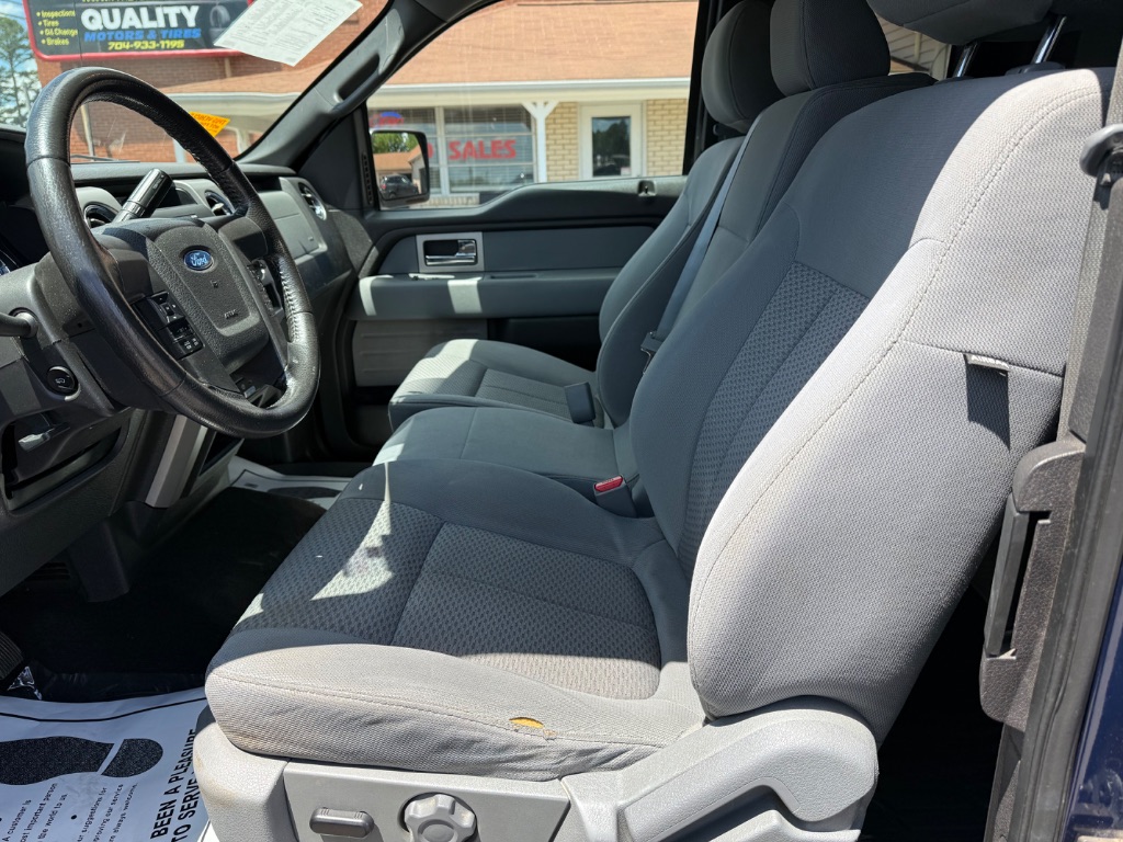 2011 Ford F-150 XL photo