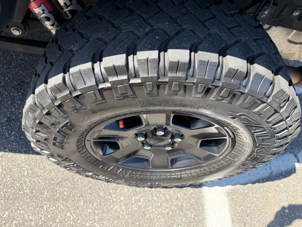 2022 Jeep Gladiator - $35,995