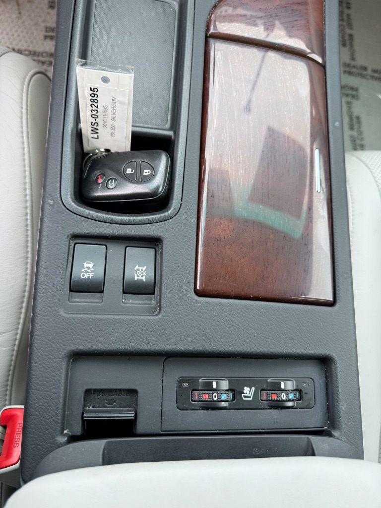 2010 Lexus RX 350 photo