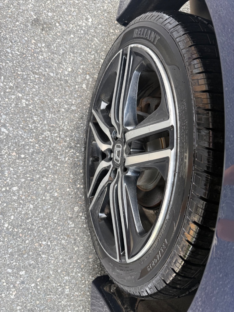 2017 Honda Accord - $12,995