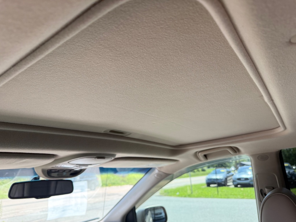 2008 Toyota Sienna - $8,995