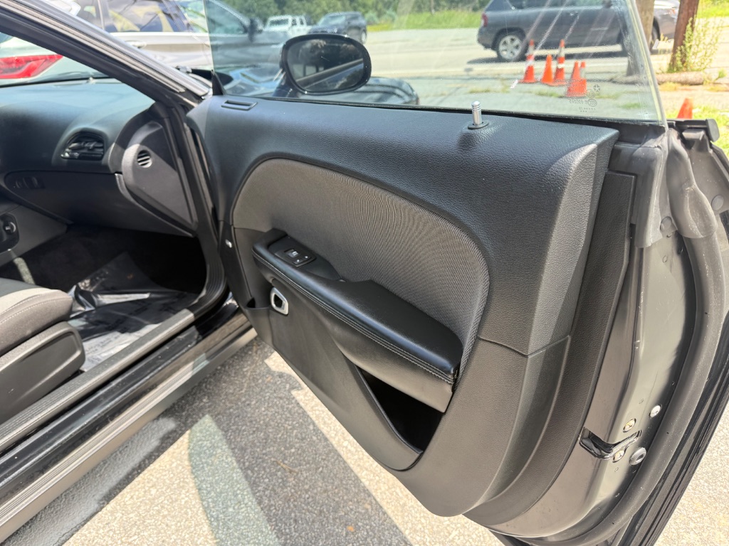 2015 Dodge Challenger - $11,995