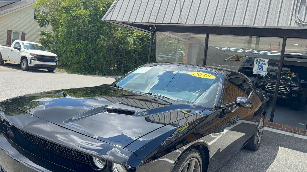 2015 Dodge Challenger - $11,995