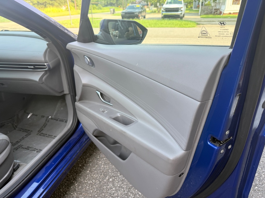 2022 Hyundai Elantra - $12,995