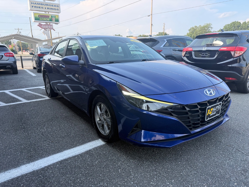 2022 Hyundai Elantra - $12,995