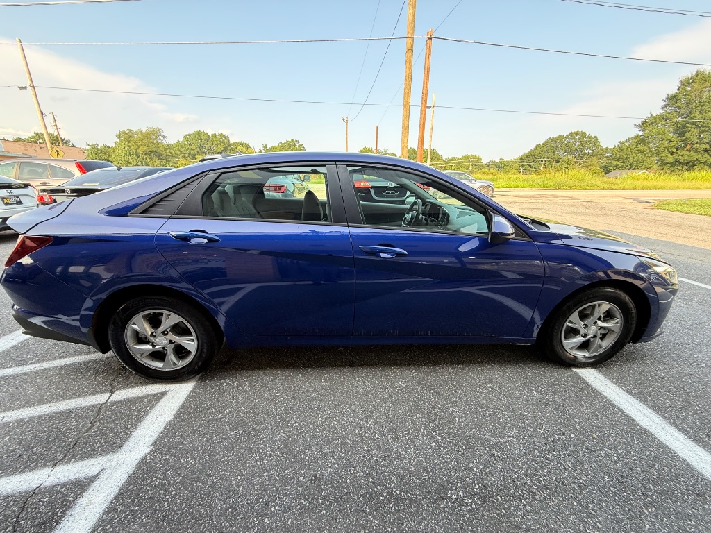 2022 Hyundai Elantra - $12,995
