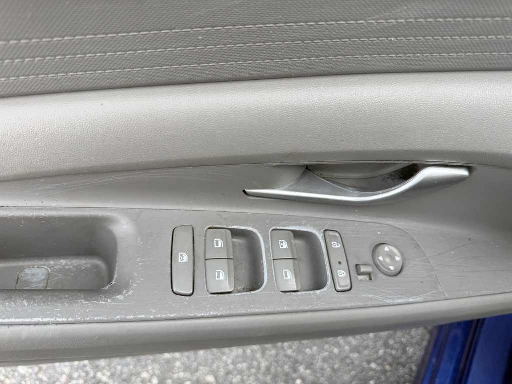 2022 Hyundai Elantra - $12,995
