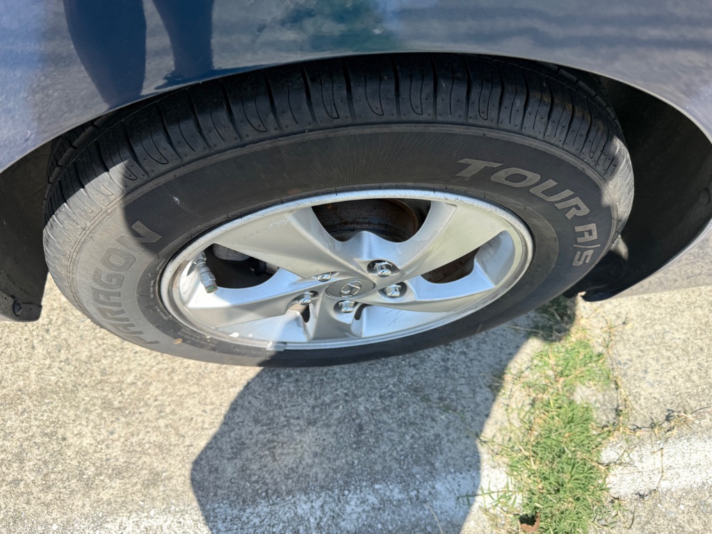2016 Hyundai Elantra - $5,995