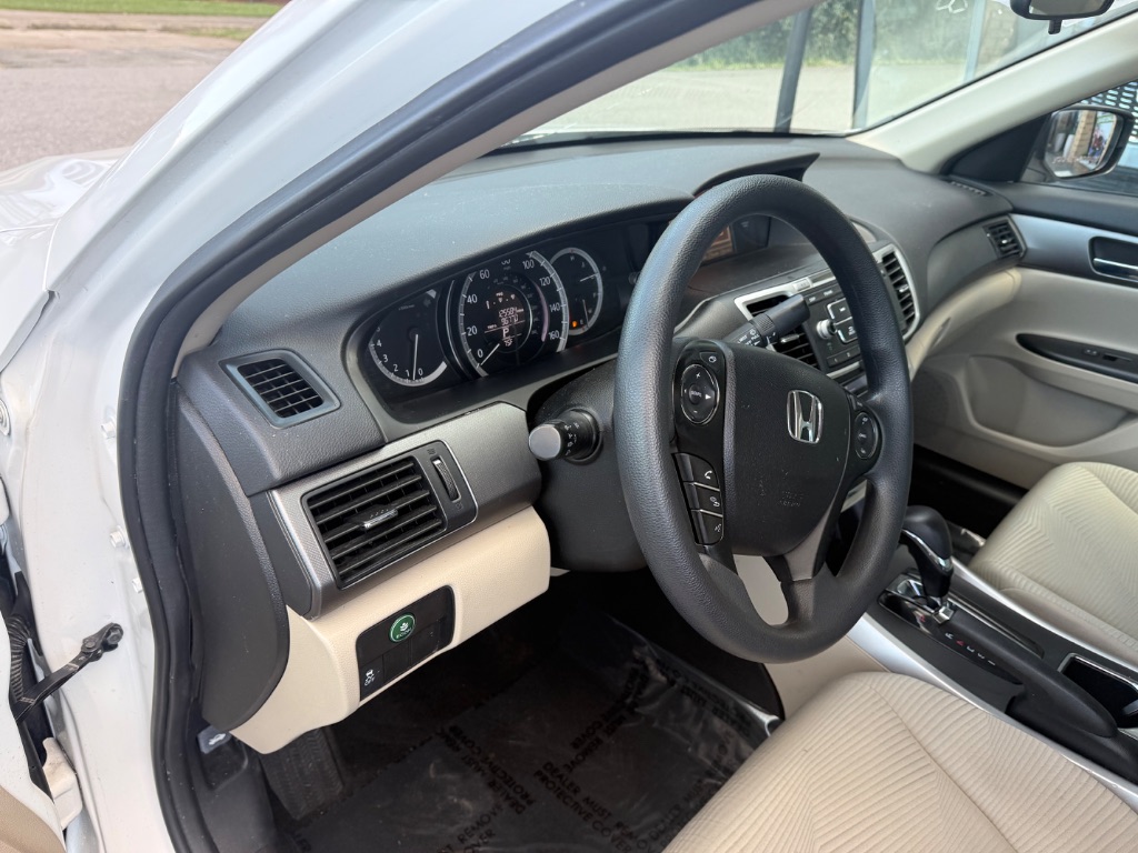 2015 Honda Accord - $10,995