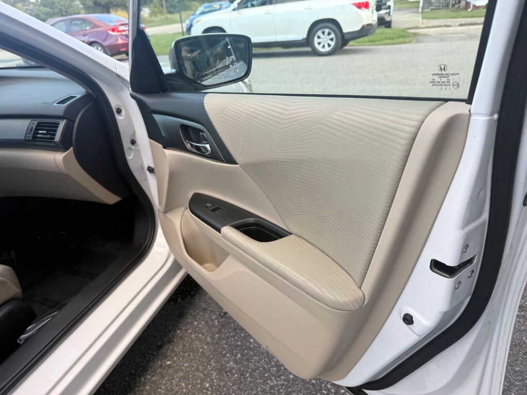 2015 Honda Accord - $10,995