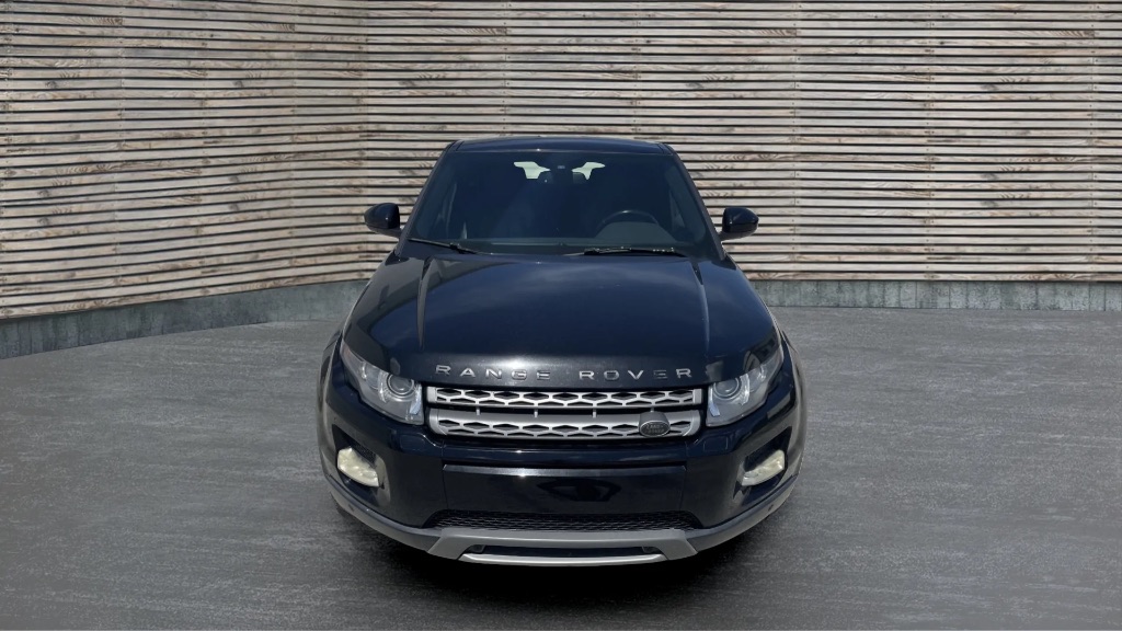 The 2014 Land Rover Range Rover Evoque Pure Plus photos
