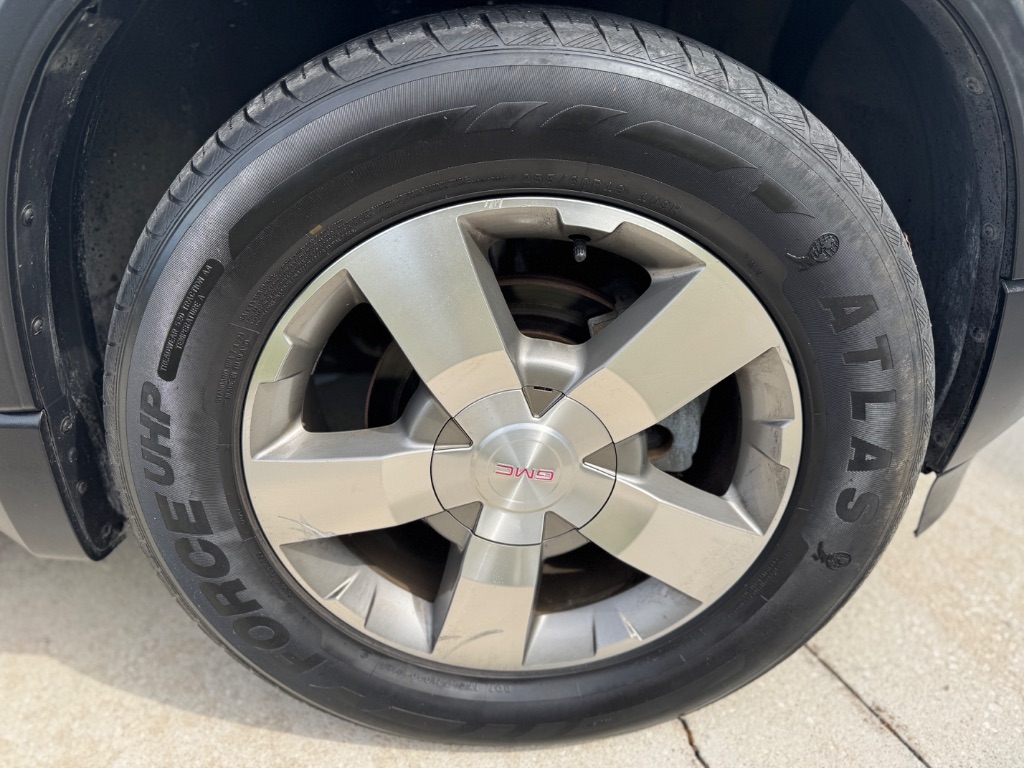 2012 GMC Acadia SLT-1 photo