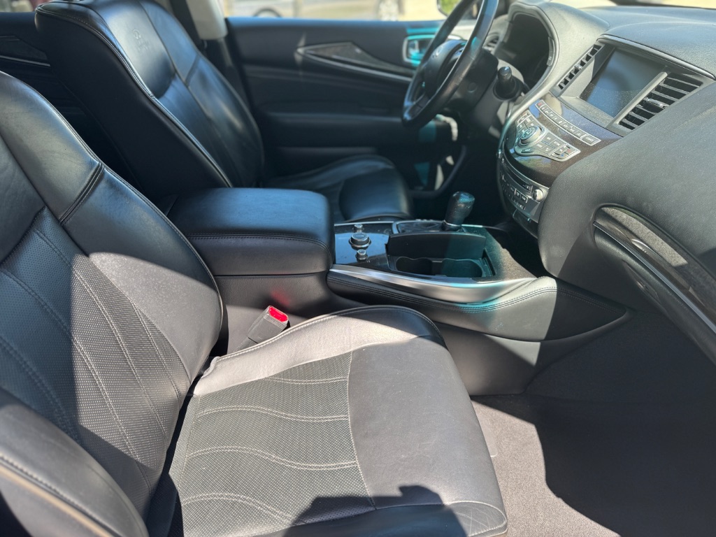 2013 Infiniti JX35 photo