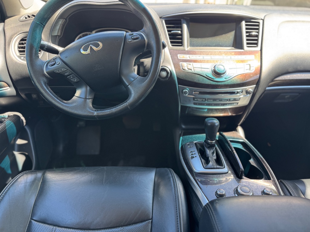 2013 Infiniti JX35 photo