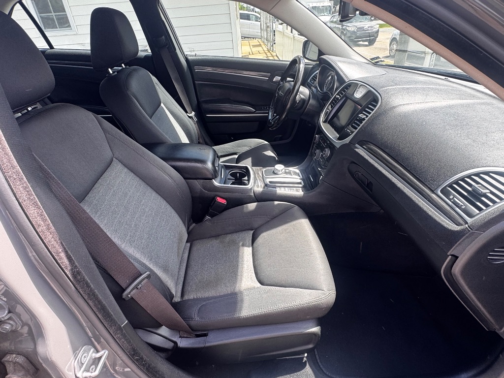 2022 Chrysler Pacifica Touring L photo 40