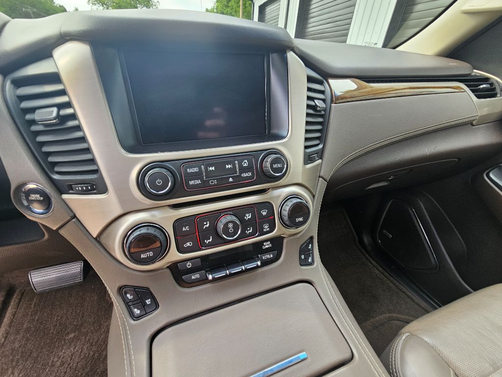 2016 GMC Yukon XL 1500 Denali photo